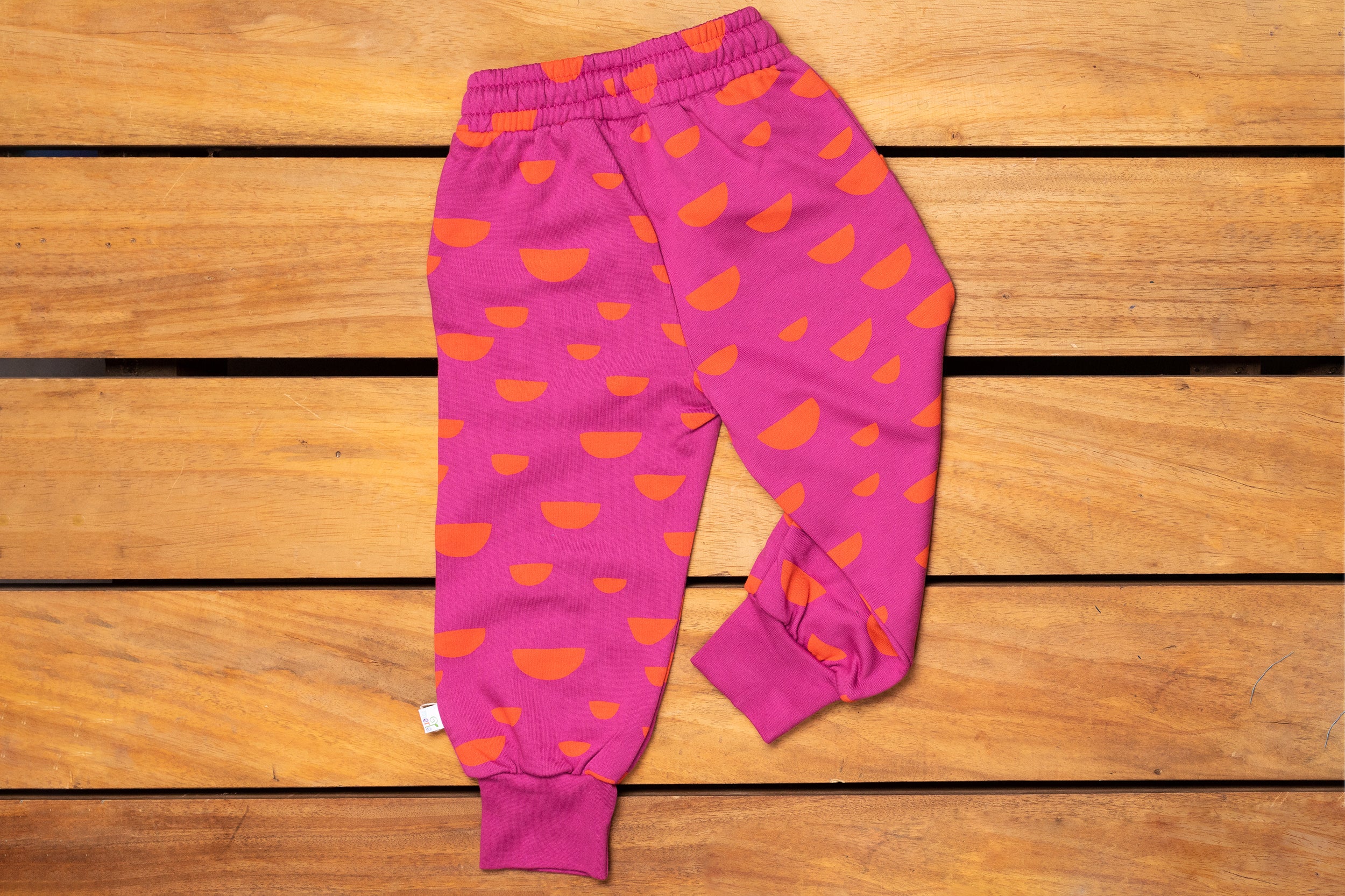 Merle - Joggers - Honey Bee