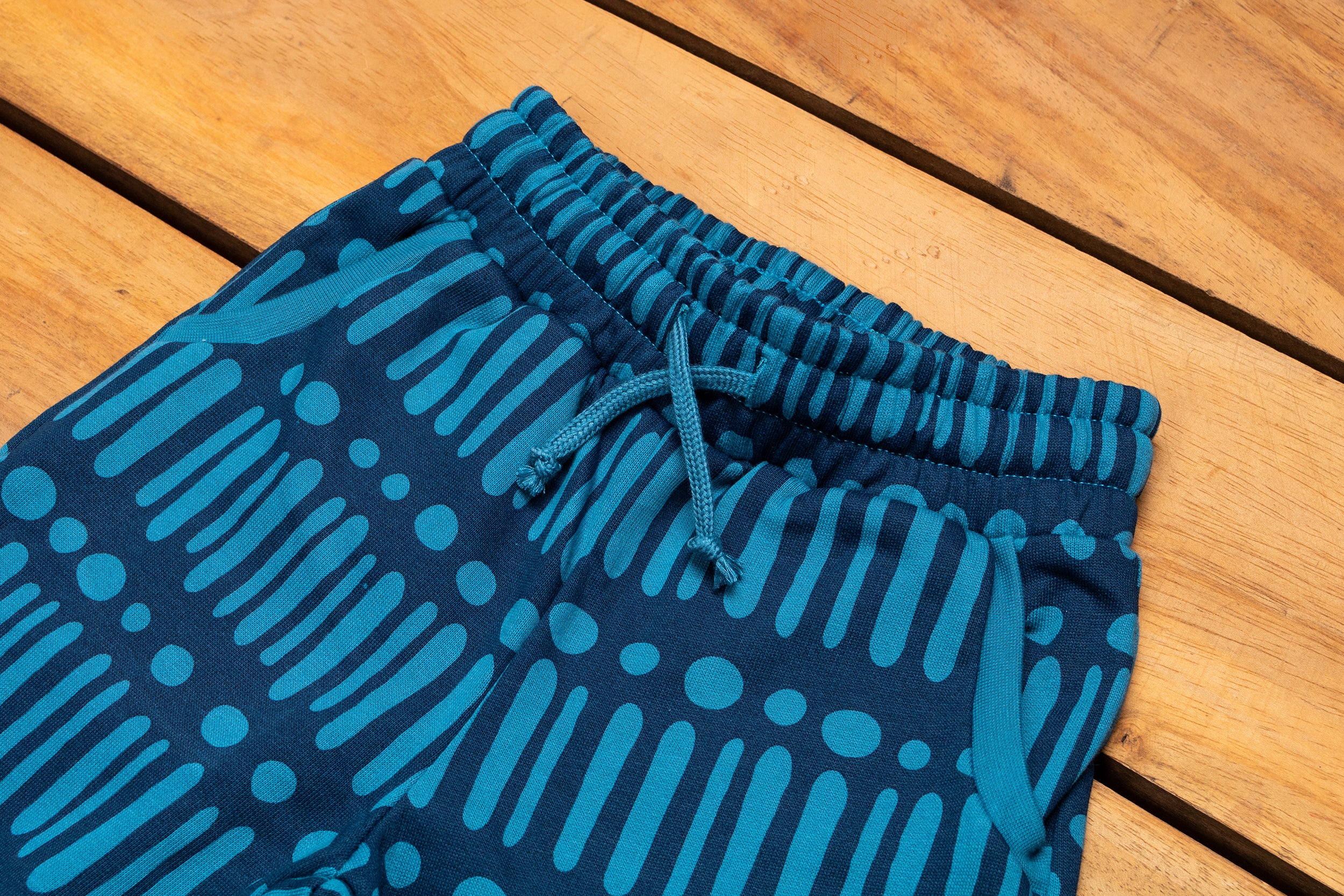 Merle - Joggers - Stag Beetle