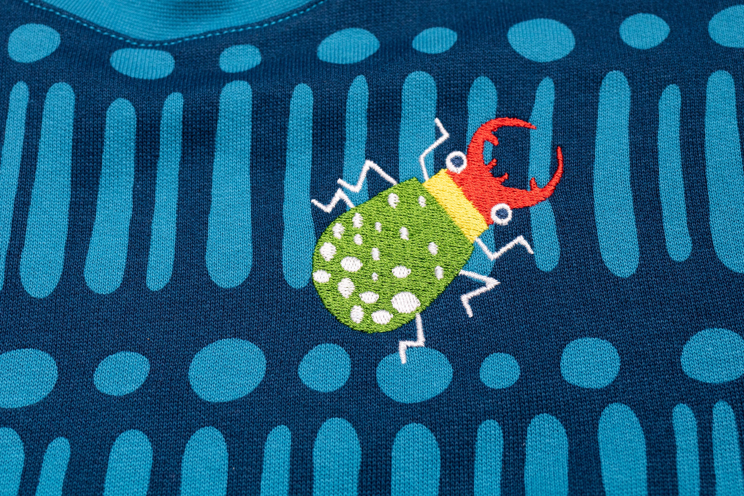 Merle - Oversized Box Sweatshirt - Stag Beetle